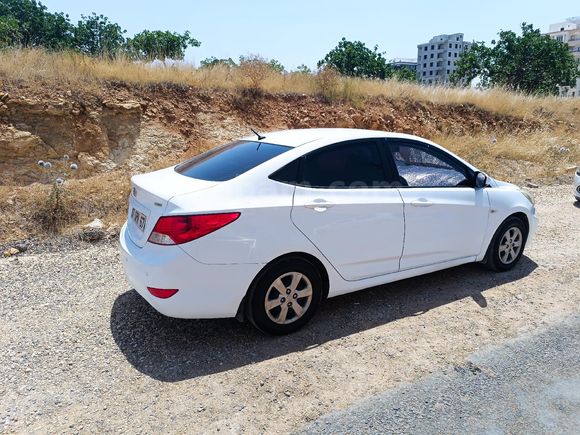 Sahibinden Hyundai Accent Blue 1.6 CRDI Mode 2015 Model