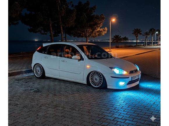 Sahibinden Ford Focus 1.6 Ghia 2004 Model  316.000 km Beyaz