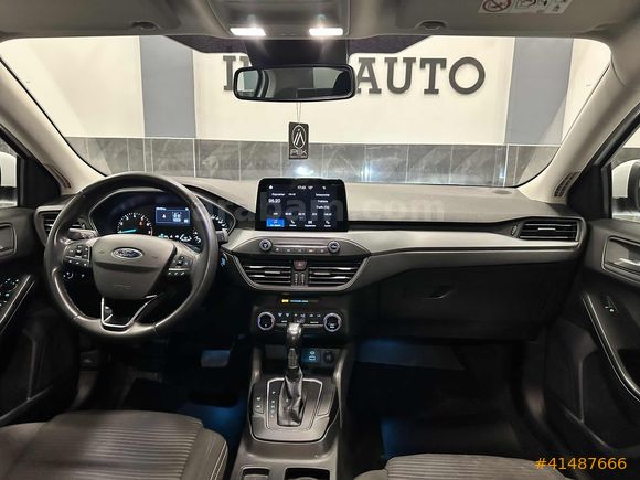 İPEK AUTO / Focus1.5 Ti-VCT Titanium TAMAMINA KREDİLİ