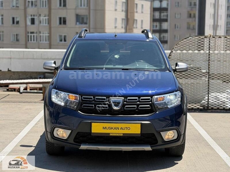 Galeriden Dacia Sandero 0.9 TCe Stepway Easy-R 2018 Model İstanbul 100.000 km Lacivert