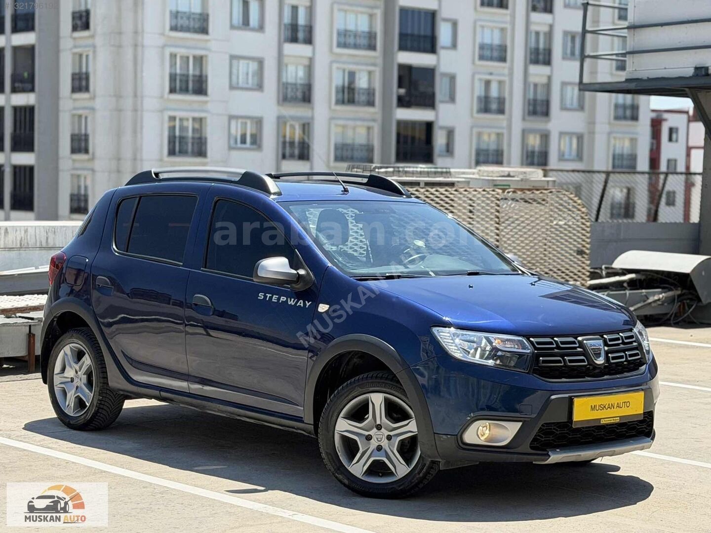 Galeriden Dacia Sandero 0.9 TCe Stepway Easy-R 2018 Model İstanbul 100.000 km Lacivert 4