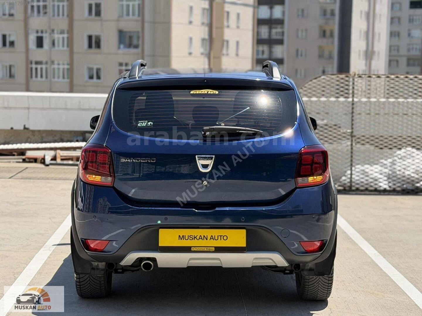 Galeriden Dacia Sandero 0.9 TCe Stepway Easy-R 2018 Model İstanbul 100.000 km Lacivert 6