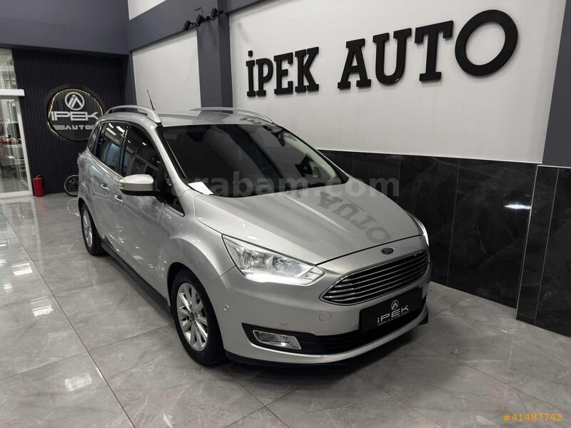 Galeriden Ford Grand C-Max 1.5 TDCI Titanium 2015 Model İzmir 165.000 km Gri