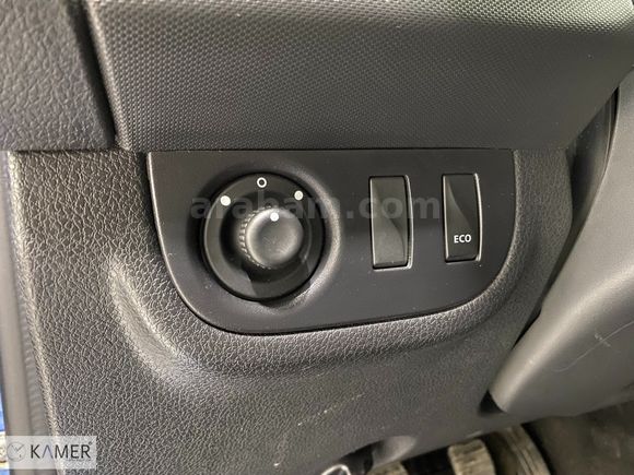 KAMER DEN 2019 DACİA SANDERO 0.9 TCE STEPWAY BENZİN MANUEL