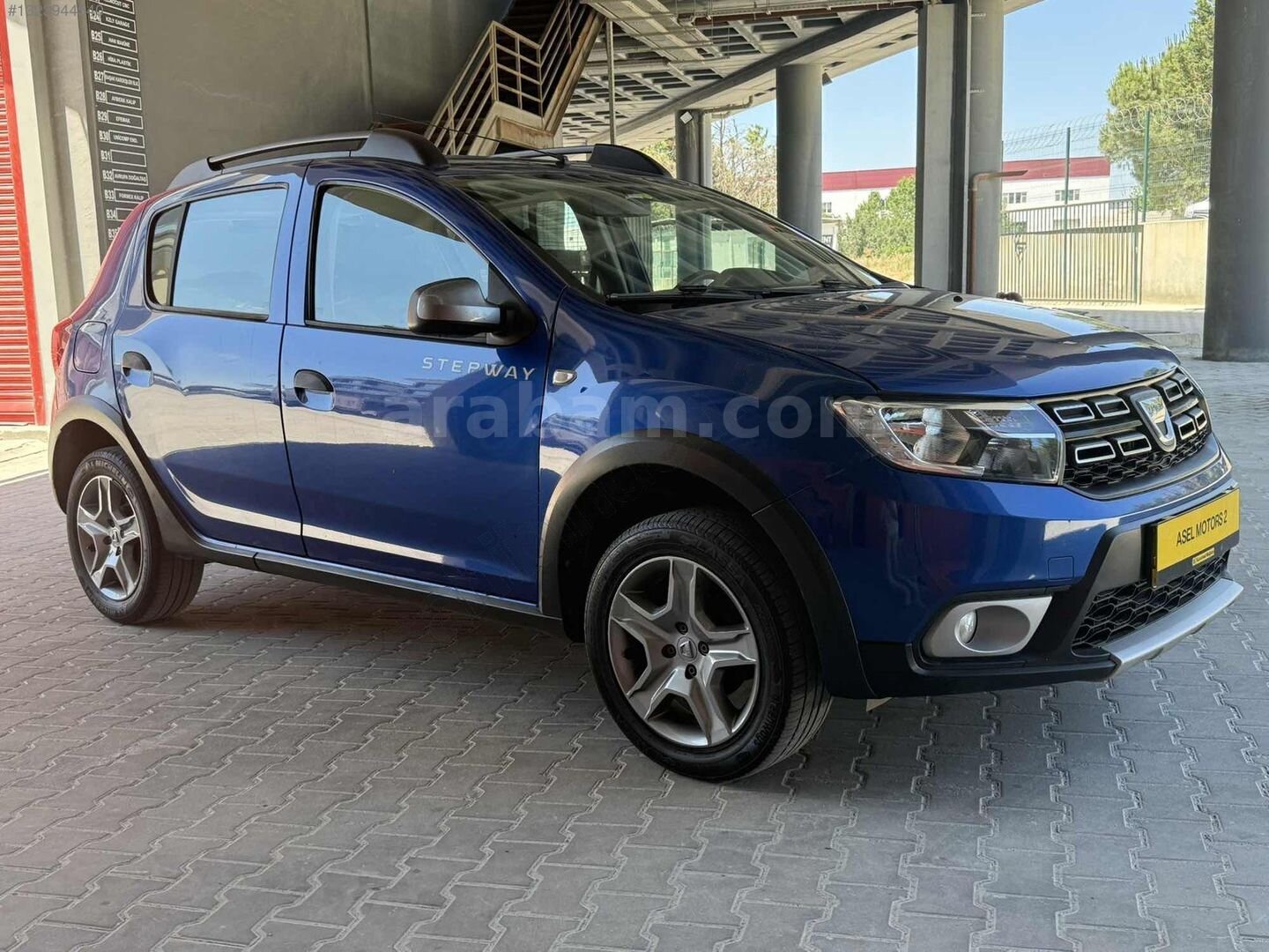 Galeriden Dacia Sandero 0.9 TCe Turbo Stepway 2020 Model Tekirdağ 94.000 km Mavi 4