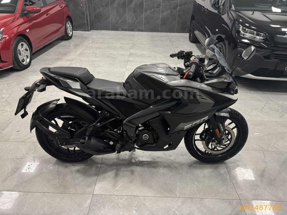 İPEK AUTO / Bajaj Pulsar RS 200
