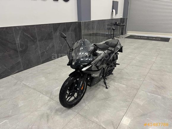 İPEK AUTO / Bajaj Pulsar RS 200