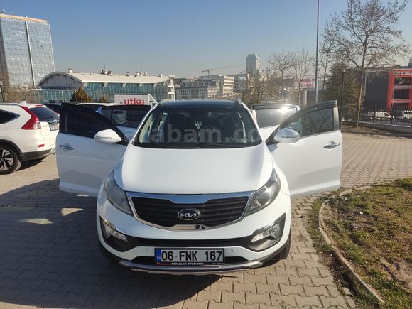 Sahibinden Kia Sportage 1.6 GDI Concept Plus 2013 Model hatasız boyasız tramersiz safkan benzinli