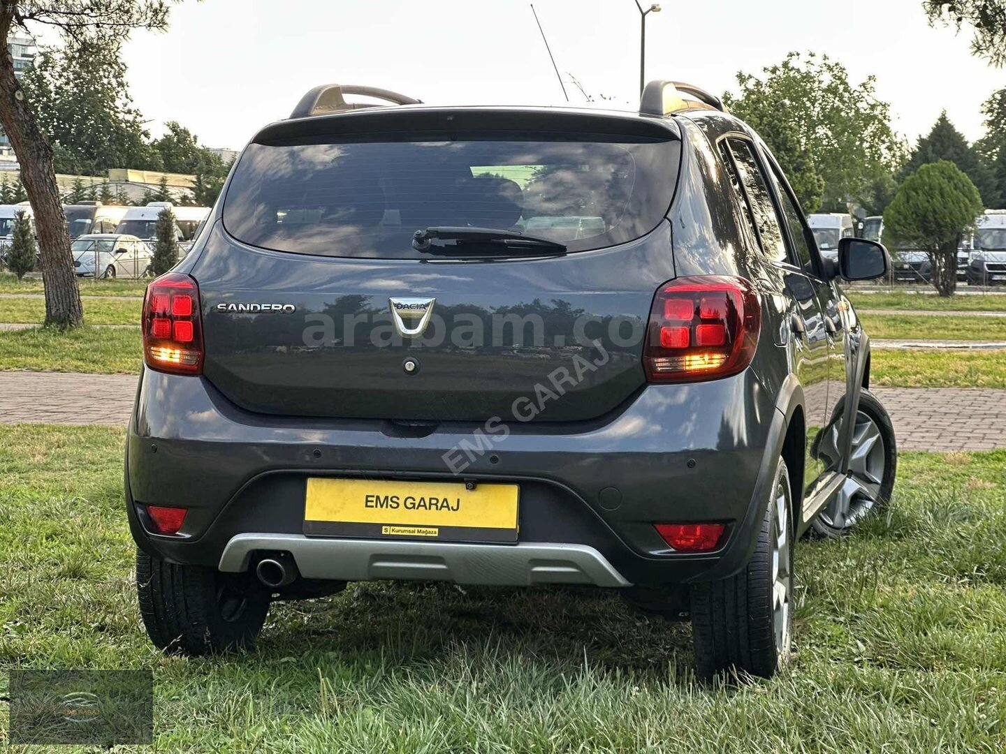 Galeriden Dacia Sandero 0.9 TCe Stepway Easy-R 2018 Model Bursa 98.000 km Mavi 3