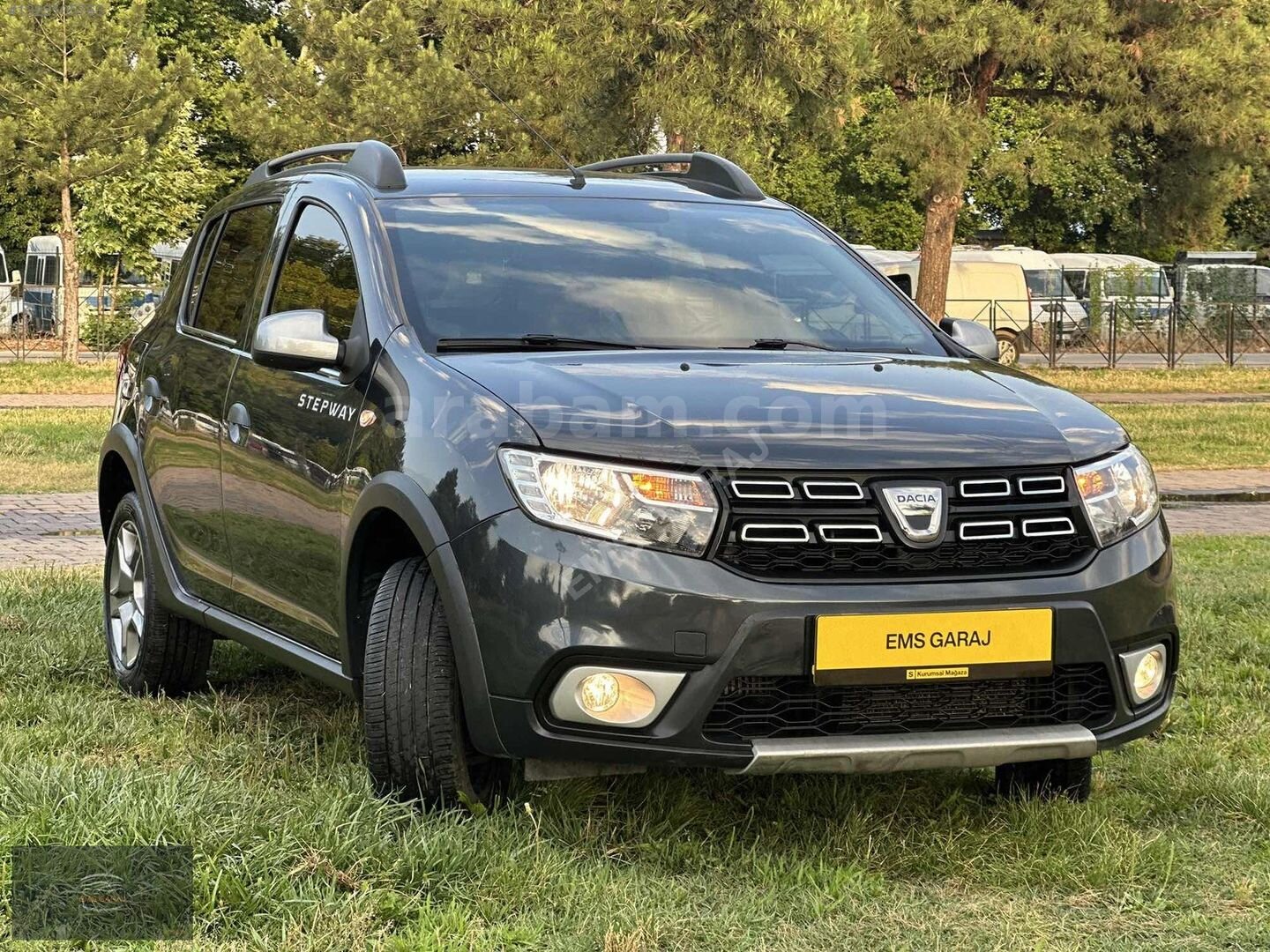 Galeriden Dacia Sandero 0.9 TCe Stepway Easy-R 2018 Model Bursa 98.000 km Mavi 2