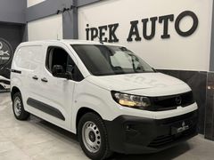 İPEK AUTO / OpelCombo Cargo1.5 D Edition HATASIZ TAMAMINA KREDİ