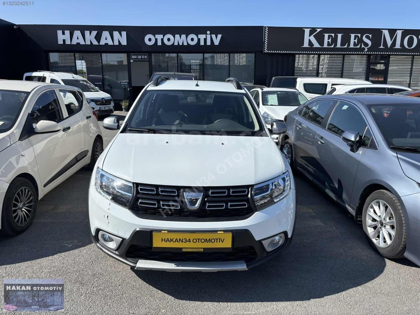 Galeriden Dacia Sandero 0.9 TCe Turbo Stepway 2020 Model İstanbul 72.000 km Beyaz 2