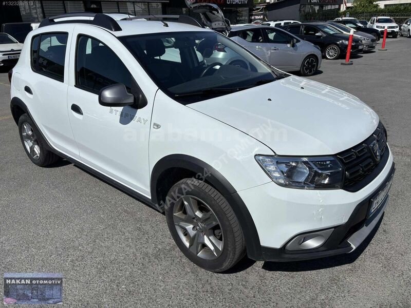 Galeriden Dacia Sandero 0.9 TCe Turbo Stepway 2020 Model İstanbul 72.000 km Beyaz