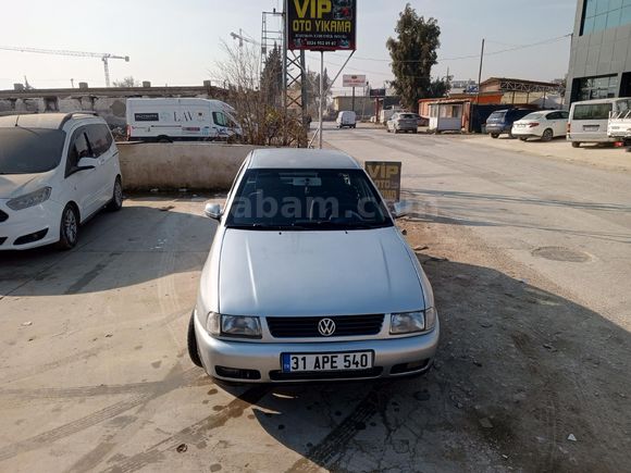 Sahibinden Volkswagen Polo 1.6 Classic 2000 Model  218.000 km Gri