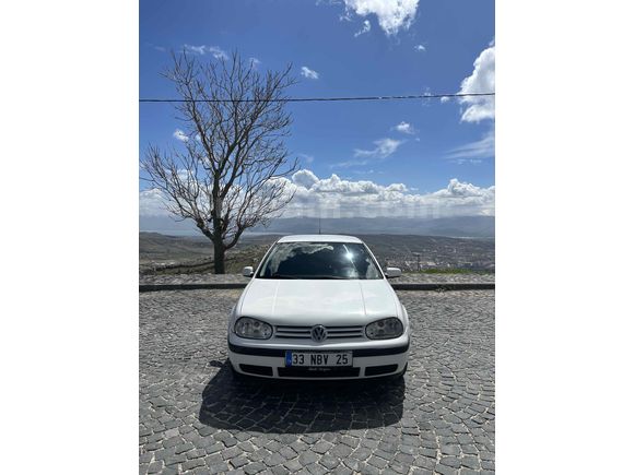 Sahibinden Değişensiz Volkswagen Golf 1.6 Comfortline 2000 Model 
