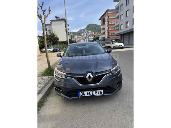 Sahibinden Renault Megane 1.3 TCe Touch 2021 Model Giresun 175.000 km Gri (metalik)