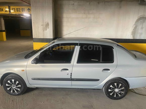 Sahibinden Renault Clio 1.4 RNA 2001 Model 