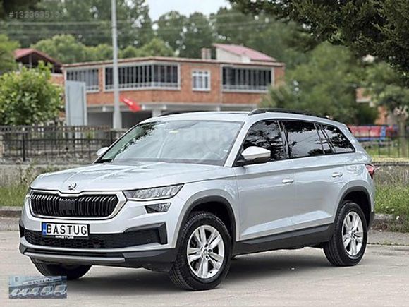 BAŞTUĞ'DAN 2022 SKODA KODIAQ 1.5 TSI ELITE CAM TAVAN BOYASIZ