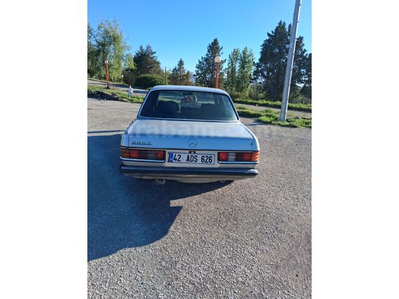 Sahibinden Mercedes - Benz 200 D