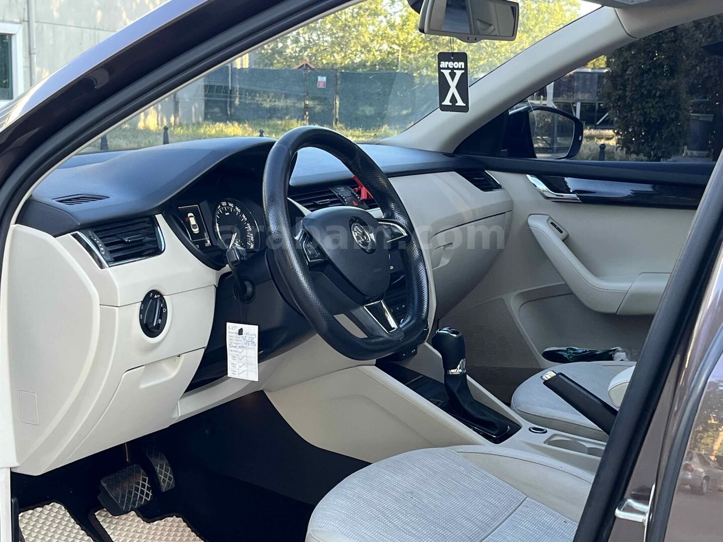 2015 ÇIKIŞLI SKODA OCTAVIA 1.6 TDI ELEGANCE CR – 159.000 KM – OTOMATİK 6