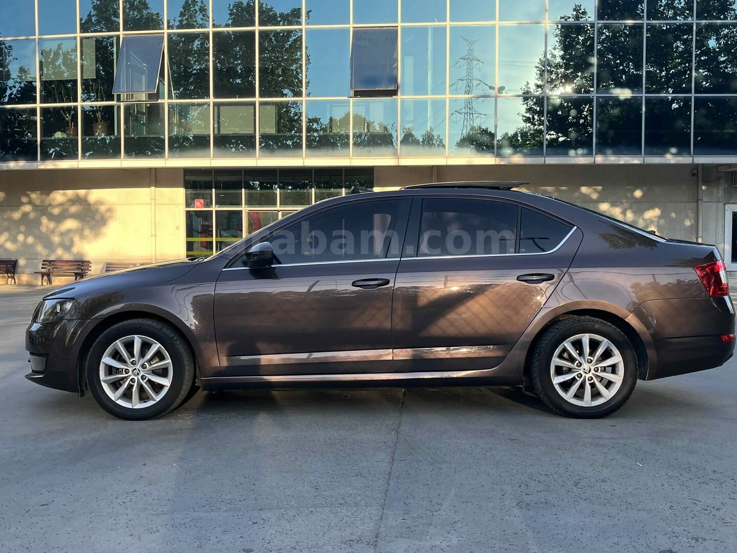 2015 ÇIKIŞLI SKODA OCTAVIA 1.6 TDI ELEGANCE CR – 159.000 KM – OTOMATİK 4