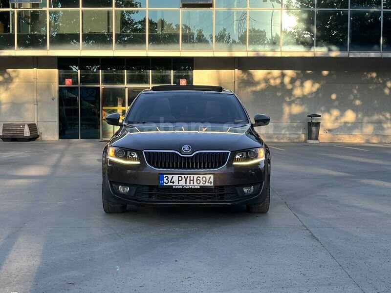 2015 ÇIKIŞLI SKODA OCTAVIA 1.6 TDI ELEGANCE CR – 159.000 KM – OTOMATİK