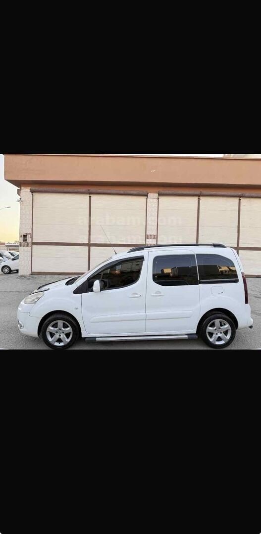 Galeriden Peugeot Partner 1.6 HDI Active 2015 Model Gaziantep 345.000 km Beyaz 5