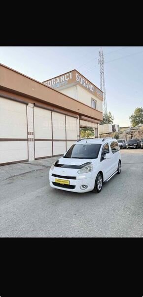 Galeriden Peugeot Partner 1.6 HDI Active 2015 Model Gaziantep 345.000 km Beyaz