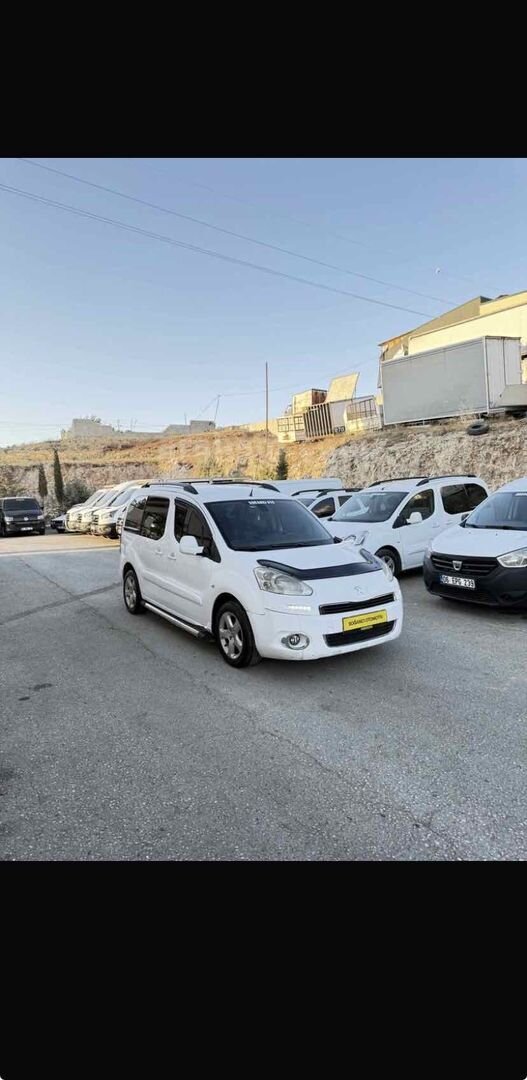 Galeriden Peugeot Partner 1.6 HDI Active 2015 Model Gaziantep 345.000 km Beyaz 3