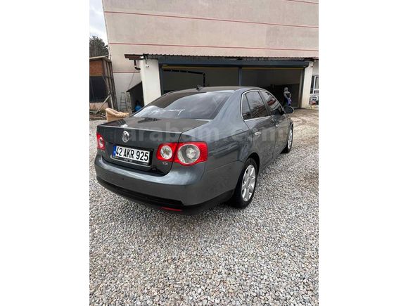 Sahibinden Volkswagen Jetta 1.6 TDi Primeline 2011 Model 