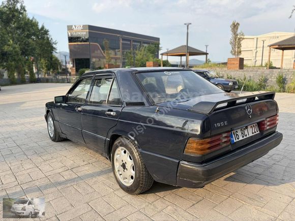 1991 MERCEDES 190E