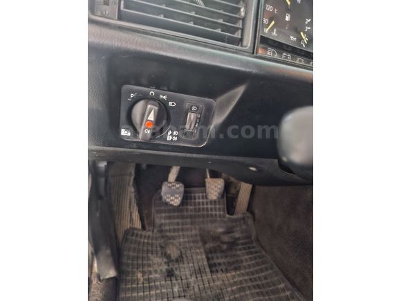 1986 model 190 d