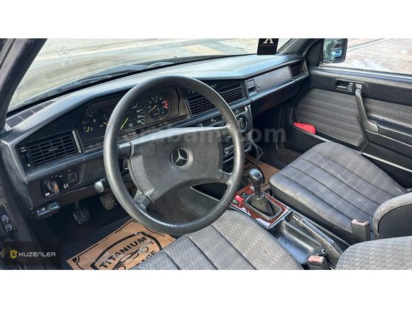 KUZENLER'den Sunrooflu, Bakımlı, Tertemiz M.BENZ 190E