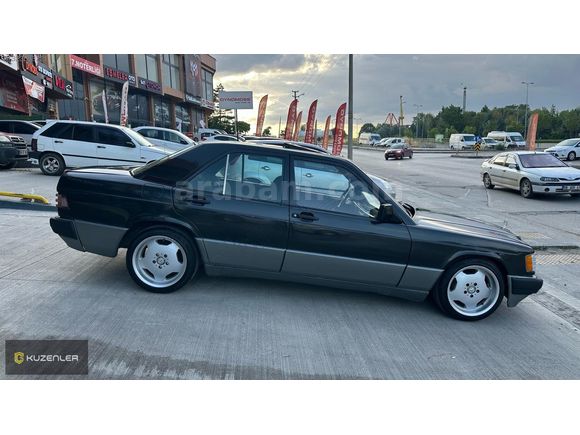 KUZENLER'den Sunrooflu, Bakımlı, Tertemiz M.BENZ 190E