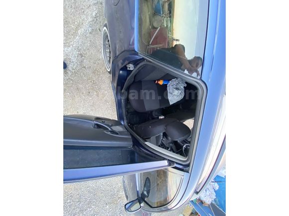 Sahibinden Ford Focus 1.6 Ghia 2003 Model 