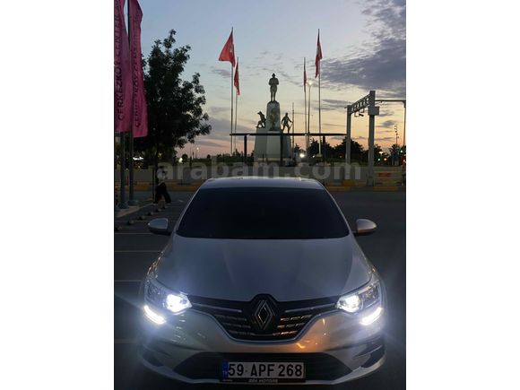 Sahibinden Renault Megane 1.3 TCe Joy 2021 Model 