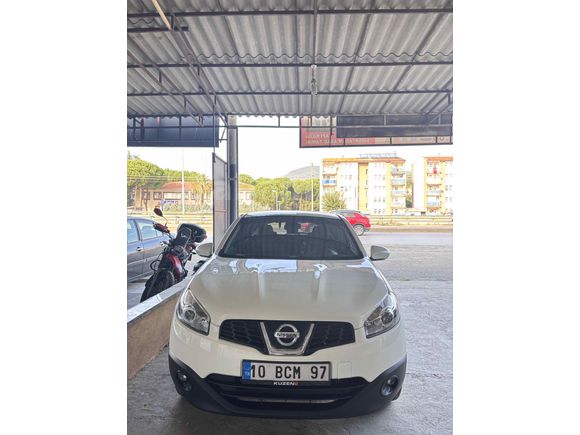 Sahibinden Nissan Qashqai 1.6 Tekna 2012 Model 