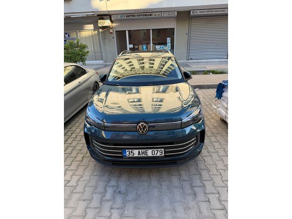 İlk Sahibinden Volkswagen Tiguan 1.5 E-TSI Elegance 2025 Model ORJİNAL