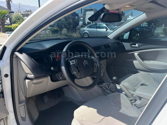 EKREM DEN 2011 MODEL CİTROEN C 5 MANUEL