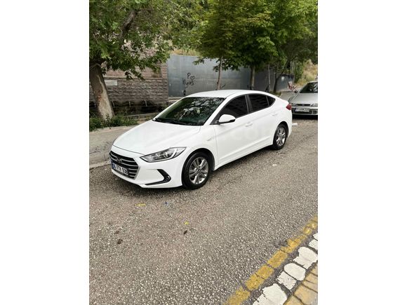 Sahibinden Hyundai Elantra 1.6 CRDi Style Plus 2017 Model 