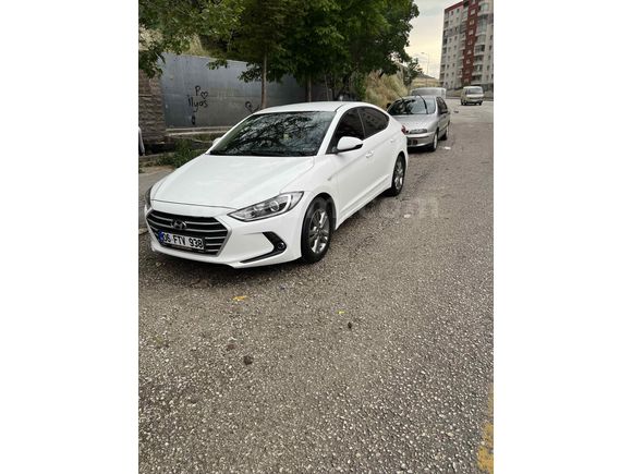 Sahibinden Hyundai Elantra 1.6 CRDi Style Plus 2017 Model 