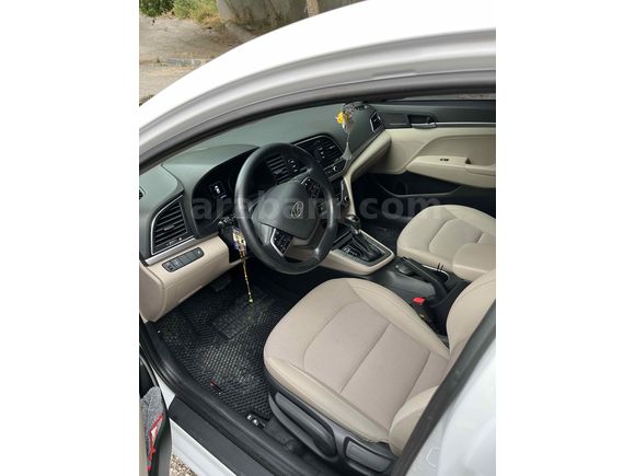 Sahibinden Hyundai Elantra 1.6 CRDi Style Plus 2017 Model 