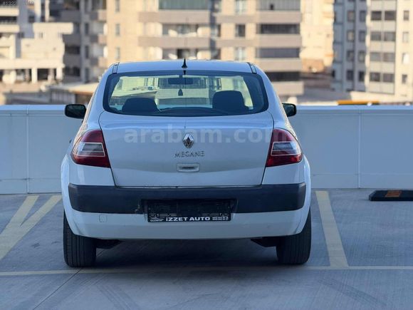 2009 MODEL 1.6 BENZİNLİ BAKIMLI BİR ARAÇTIR