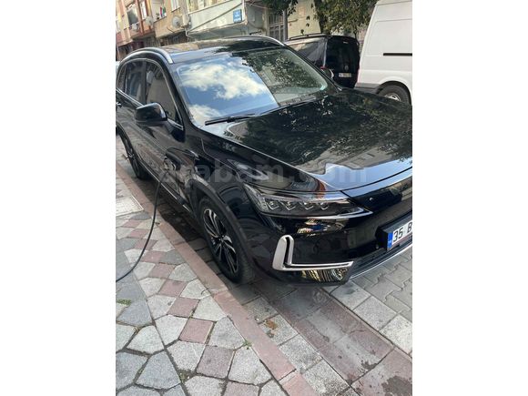 Sahibinden Skywell ET5 Legend 2023 Model  31.800 km Siyah