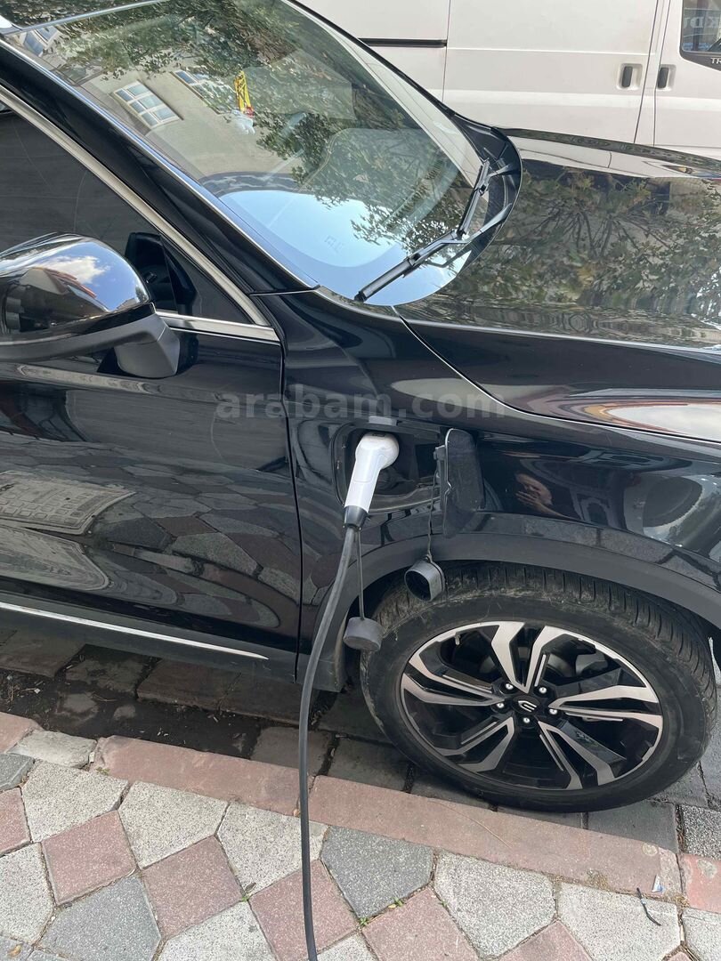 Sahibinden Skywell ET5 Legend 2023 Model İstanbul 31.800 km Siyah 3