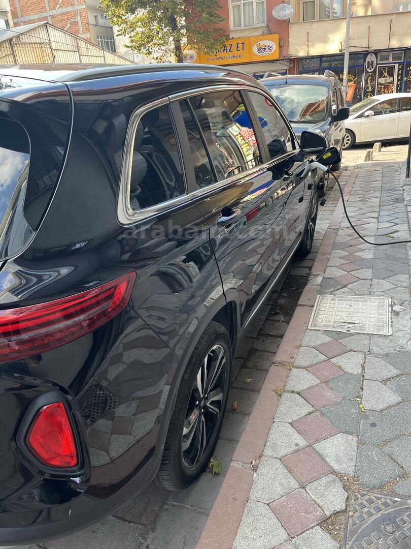 Sahibinden Skywell ET5 Legend 2023 Model İstanbul 31.800 km Siyah 5