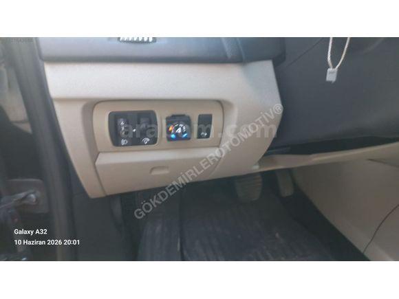 2011 MODEL MEGANE 3 1.6 16V OTOMATİK VİTES