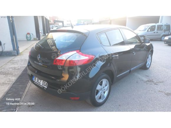 2011 MODEL MEGANE 3 1.6 16V OTOMATİK VİTES