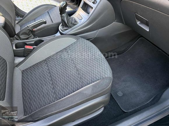 2020 MODEL ASTRA ÖZEL SERİSİDR HATASZ BOYASIZDIR KM 35 BİNDEDİR