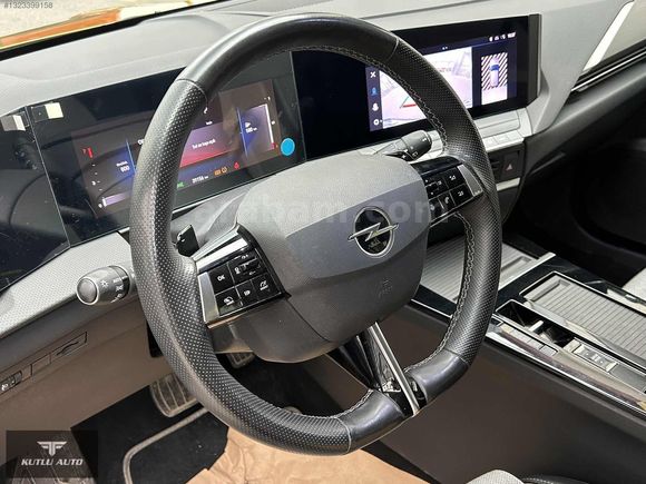 2023 BOYASIZ 1.2T ELEGANCE 130 HP OTOMATİK